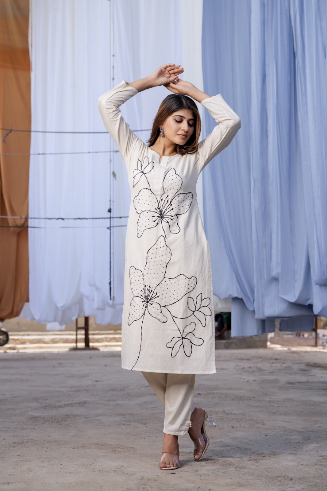 Beautiful flex kurta pant with gorgeous embroidery on it