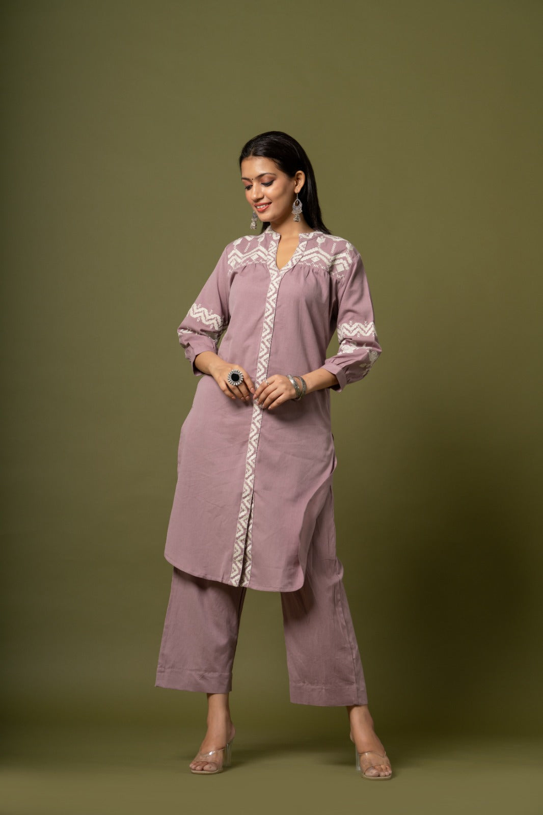 Super chic style flex cotton embroidered kurta pant