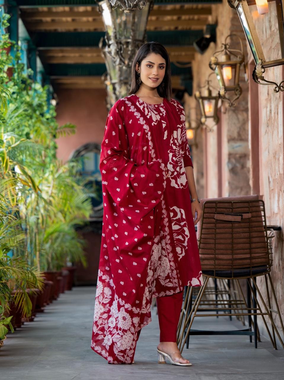 Gorgeous cotton digital printed suit set