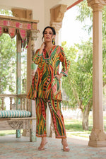 Celebrity pick! Pure cotton digital print co ord set in green!