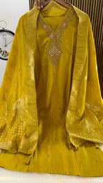 Premium dola silk with beautiful hand work