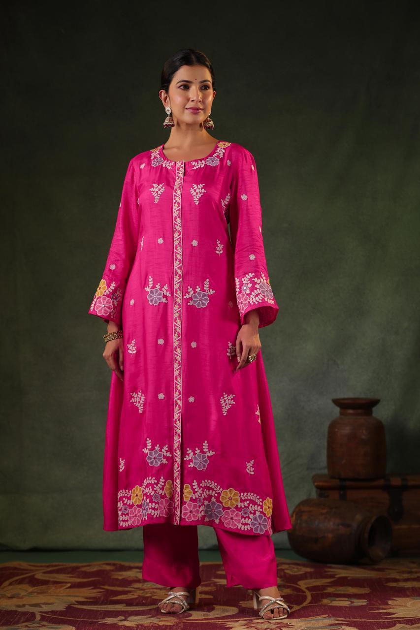 Embroidered dola silk suit with lining