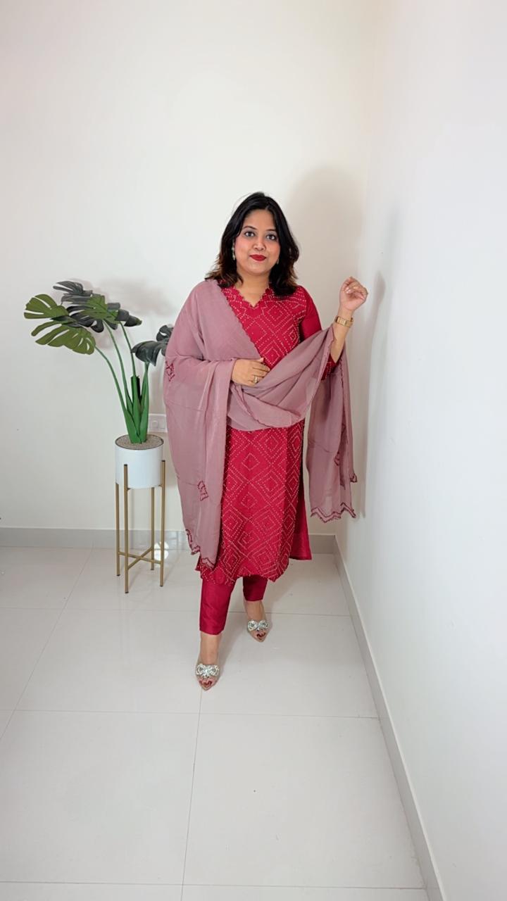 Heavy dola silk githan work kurta lang paired with organza dupatta in red