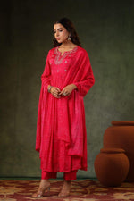 Super pretty pure chinon lining suit set in bandhani