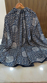 Beautiful gaji silk skirt in blue (can fit upto 42-43 waist)