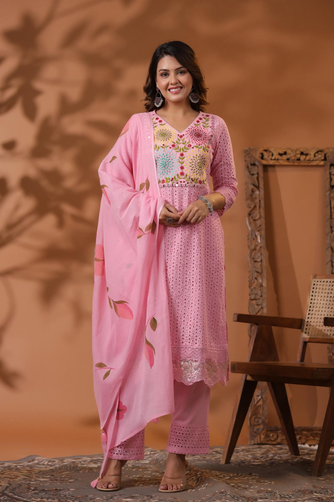 Gorgeous shifli pink suit !! Wow wala piece