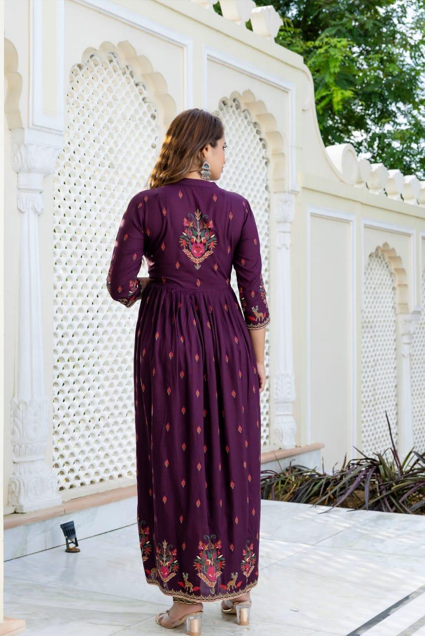 Pretty heavy rayon kurta pant in wine colour