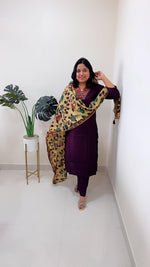 Pretty V neck muslin suit paired with kalamkari dupatta