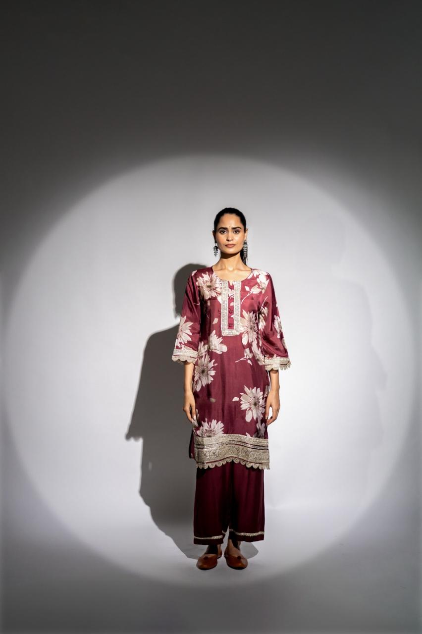 Pretty silk with lace detailing kurta pant