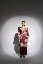 Pretty silk with lace detailing kurta pant