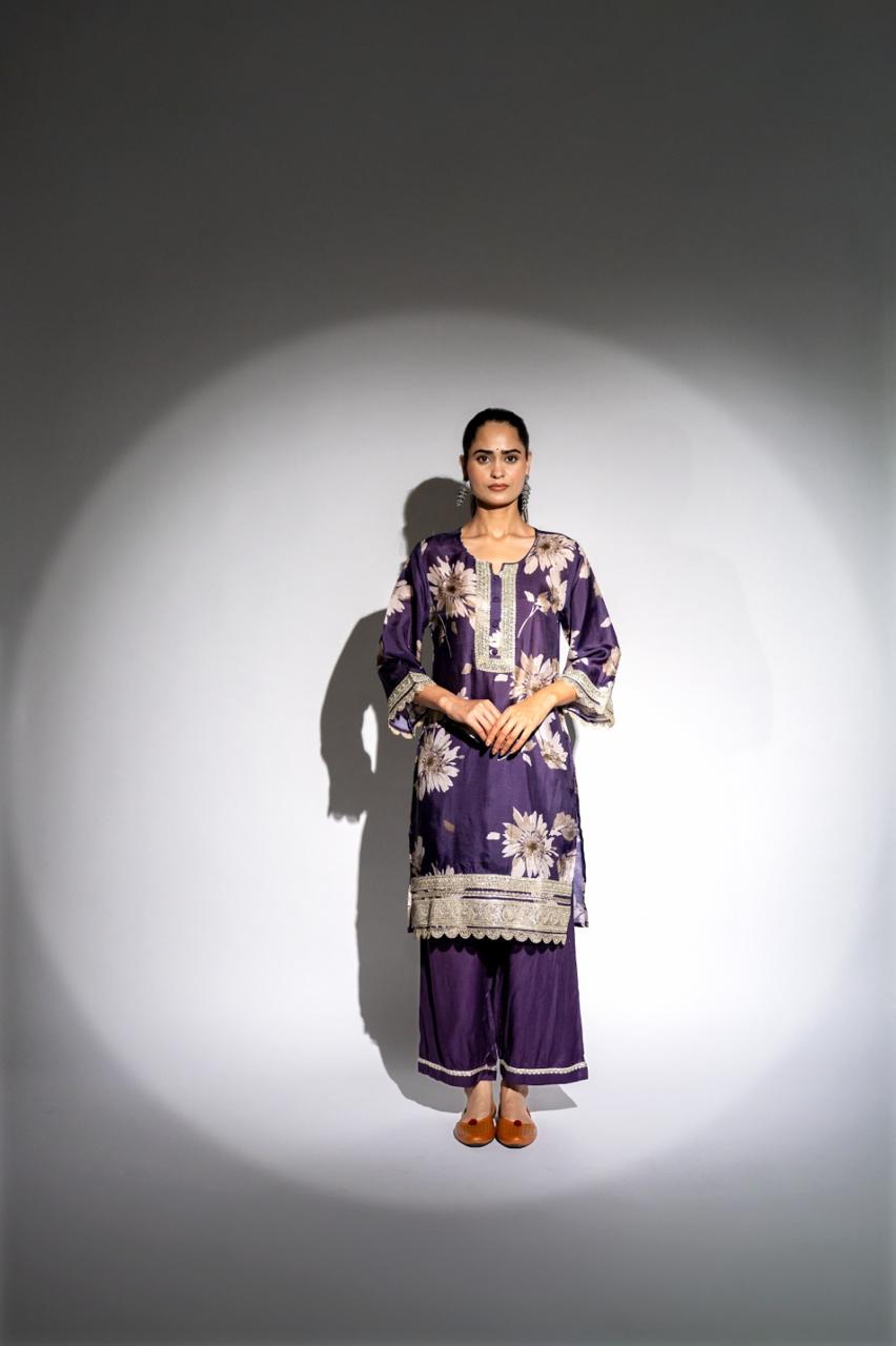 Pretty silk with lace detailing kurta pant