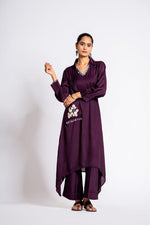 Pretty muslin silk embroidered and coin detailing kurta pant