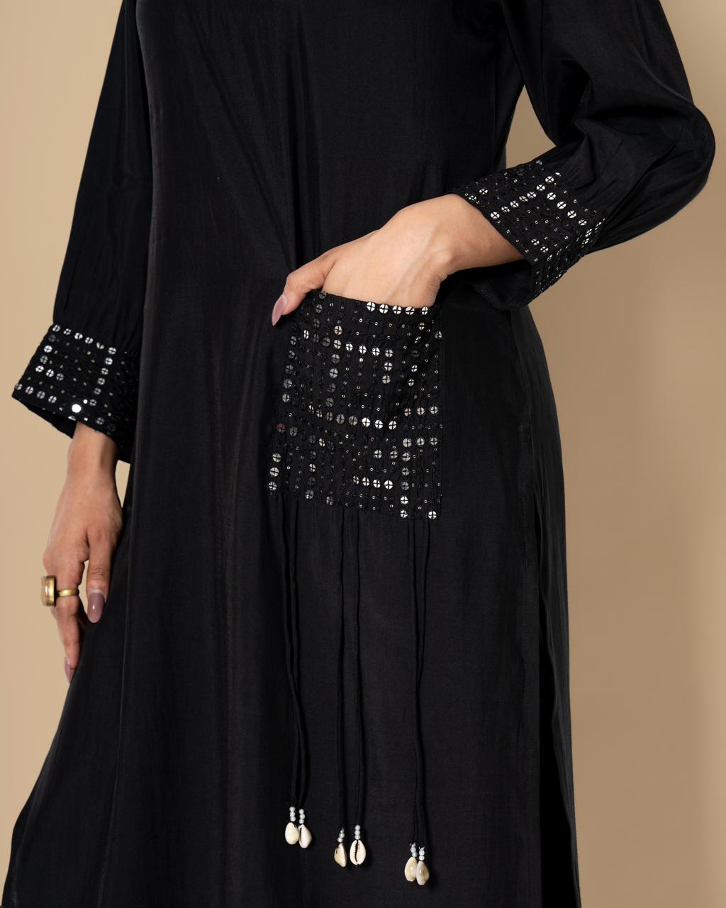 Festive muslin V neck mirror work embellished kurta pant