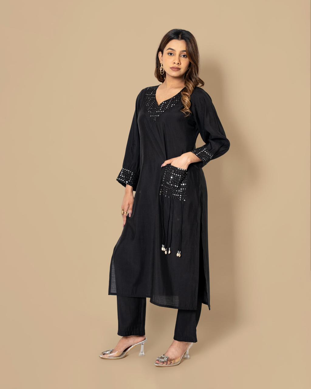 Festive muslin V neck mirror work embellished kurta pant