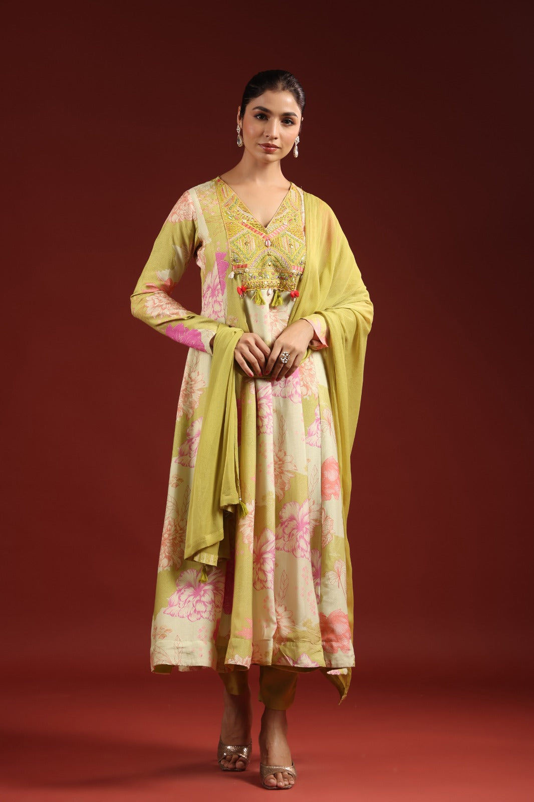 Pretty embellished muslin silk suit set