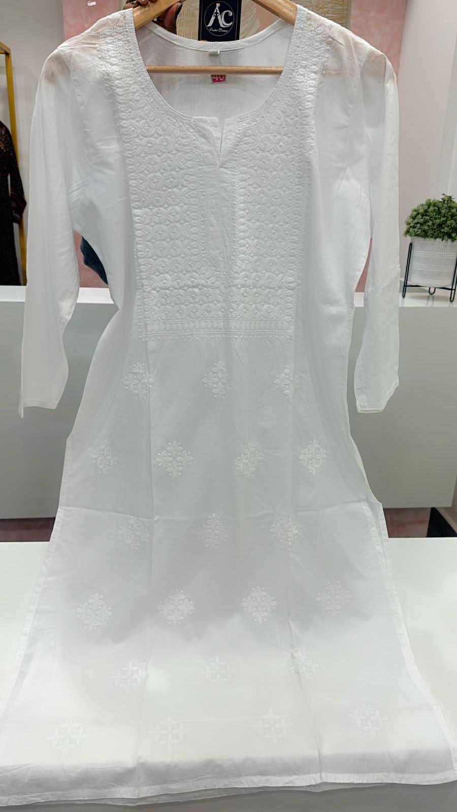 Cotton chikankari kurta