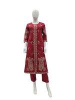 Pretty paisley embroidered kurta pant